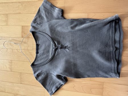Brandy Melville Shirt