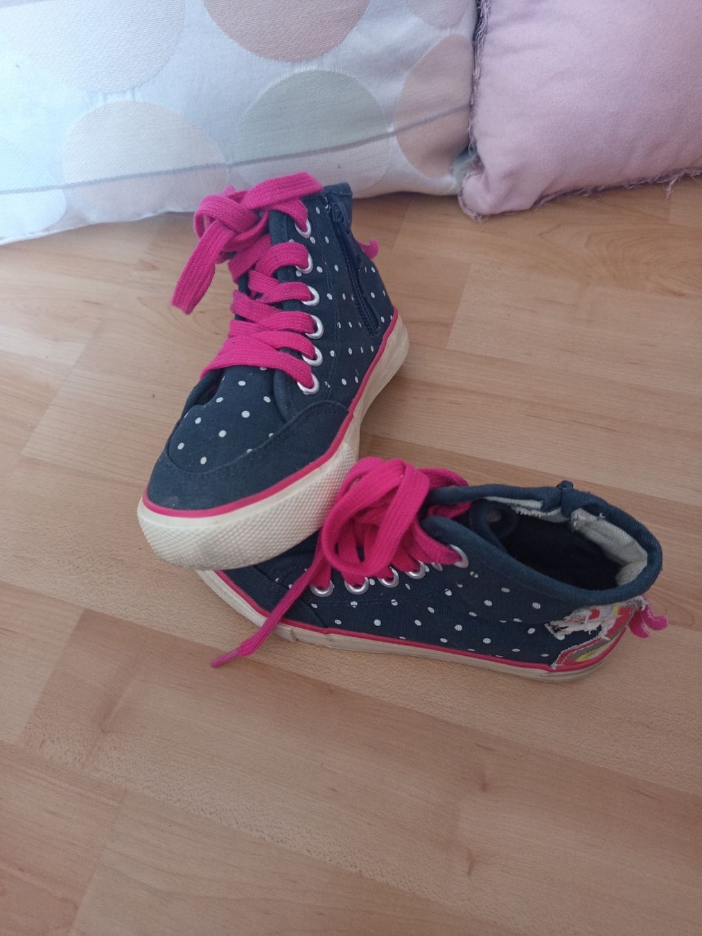 Schuhe für Mädchen: DooDogs Sneakers Grösse 29  – Gebraucht aus Nidau von mka_mzd7 5
