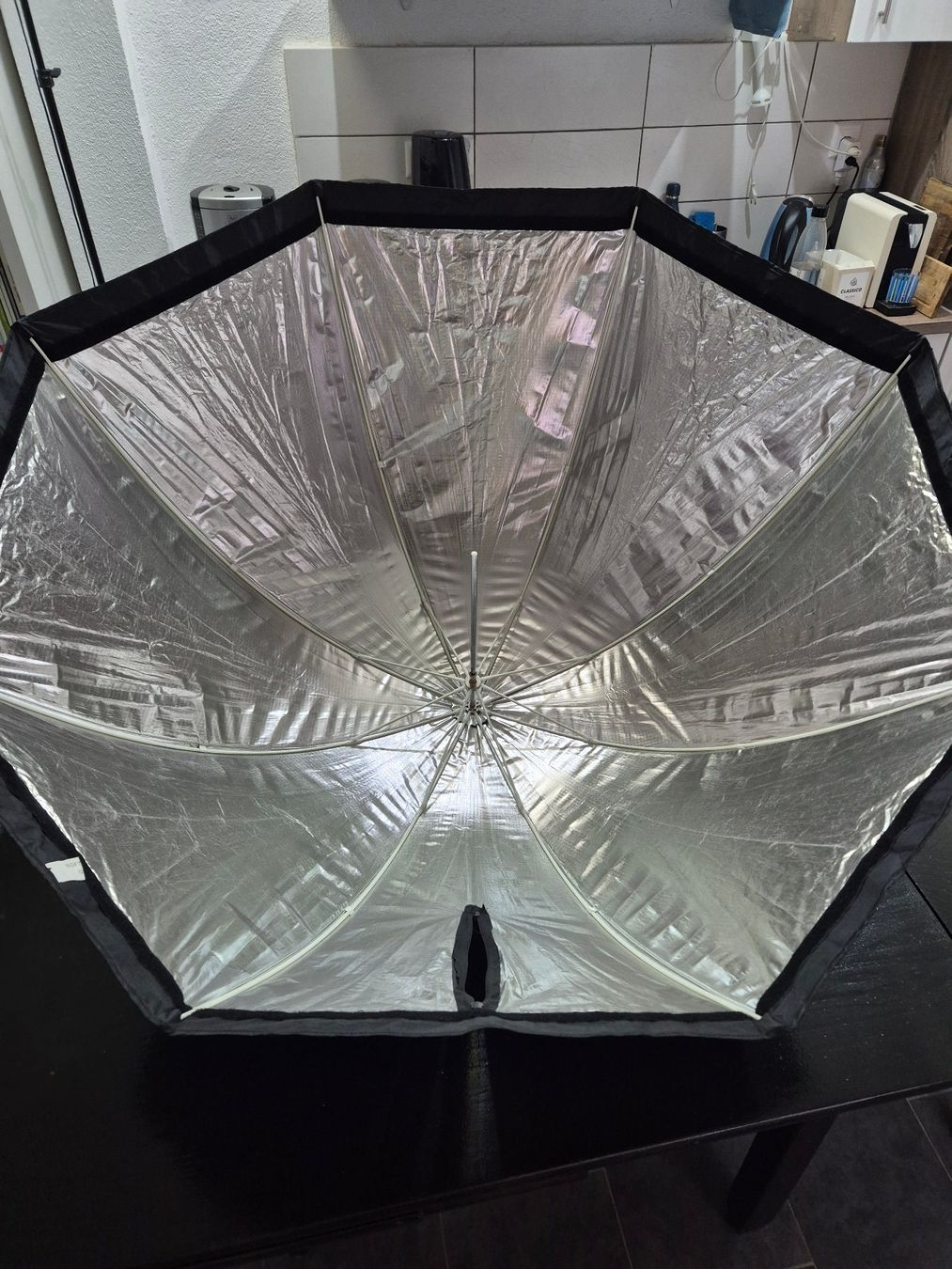 Altri Accessori: Neewer achteckige Schirm-Softbox mit Blitzgeräthalter – Usato da Basel venduto da HND_ideen 1