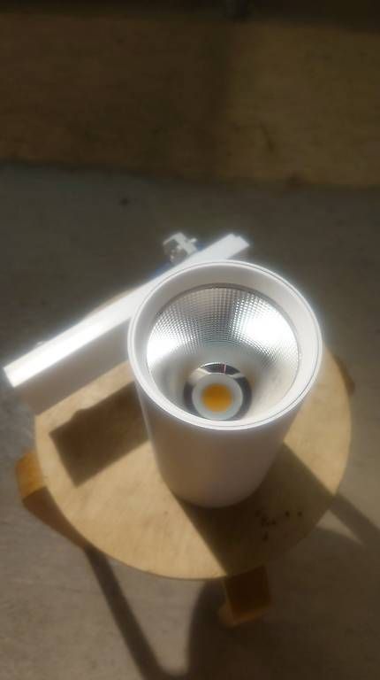 Lampadari & plafoniere: 14 Spots LED Zumtobel – Usato da Flims-Waldhaus venduto da ape_hnt6