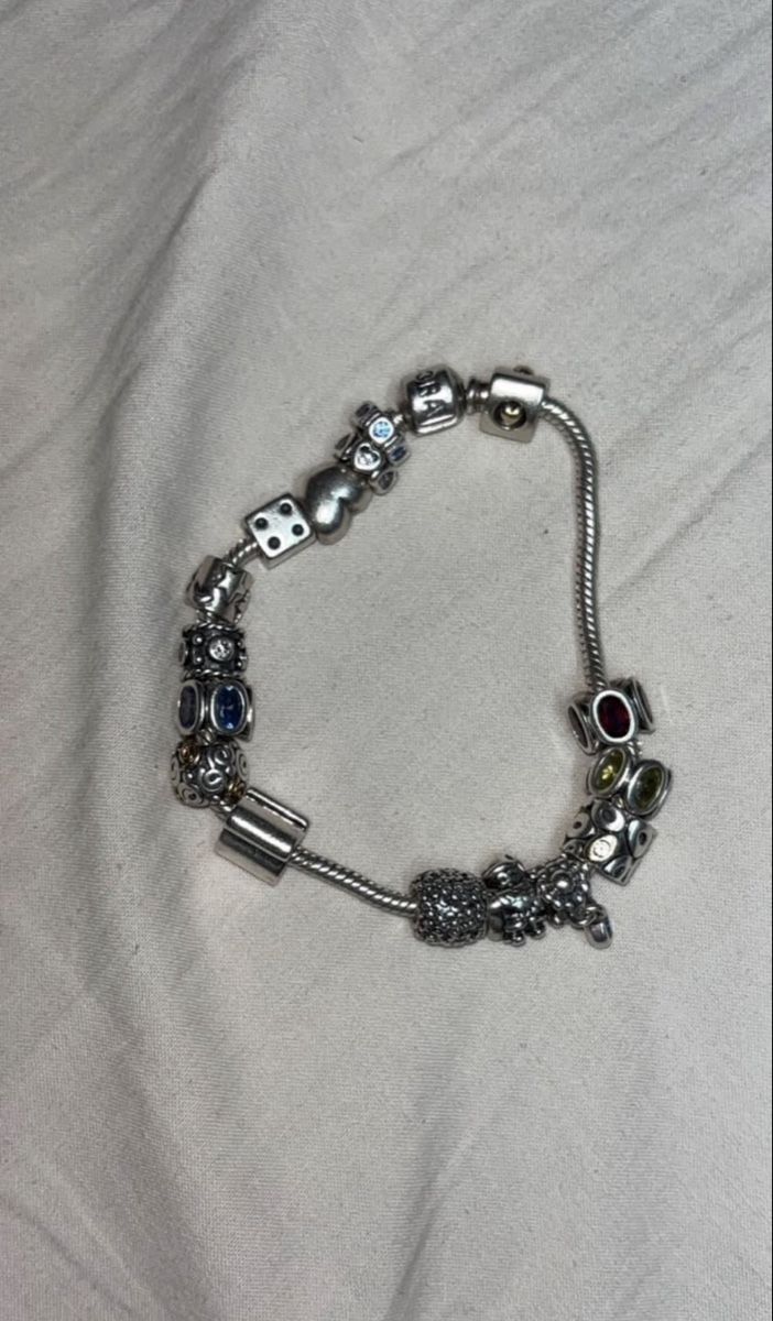 Pandora Bracelets: Pandora mit Charms  – D'occasion à Villmergen par Morena.gomess