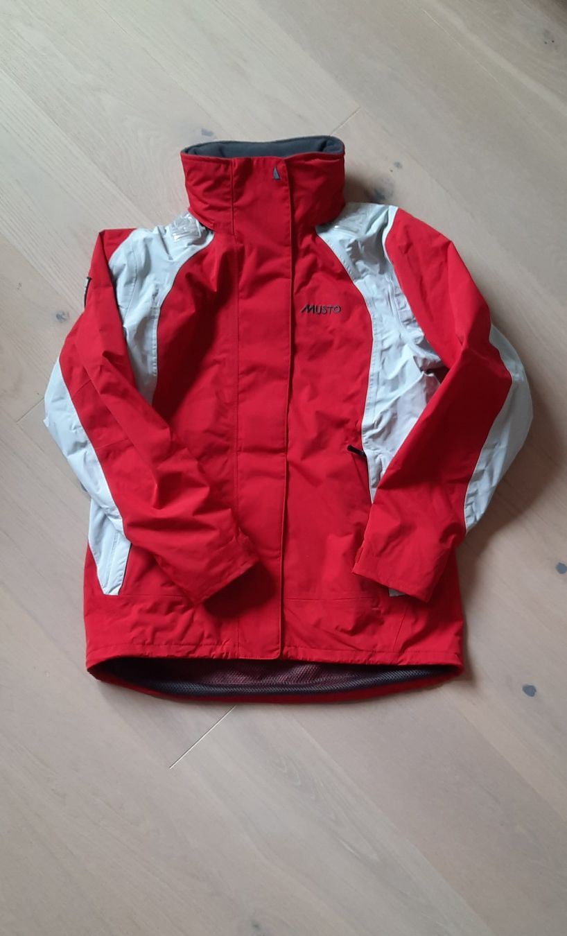 Musto Vestes: Segelregen- und Windjacke Musto – D'occasion à Steinen par habibi.90