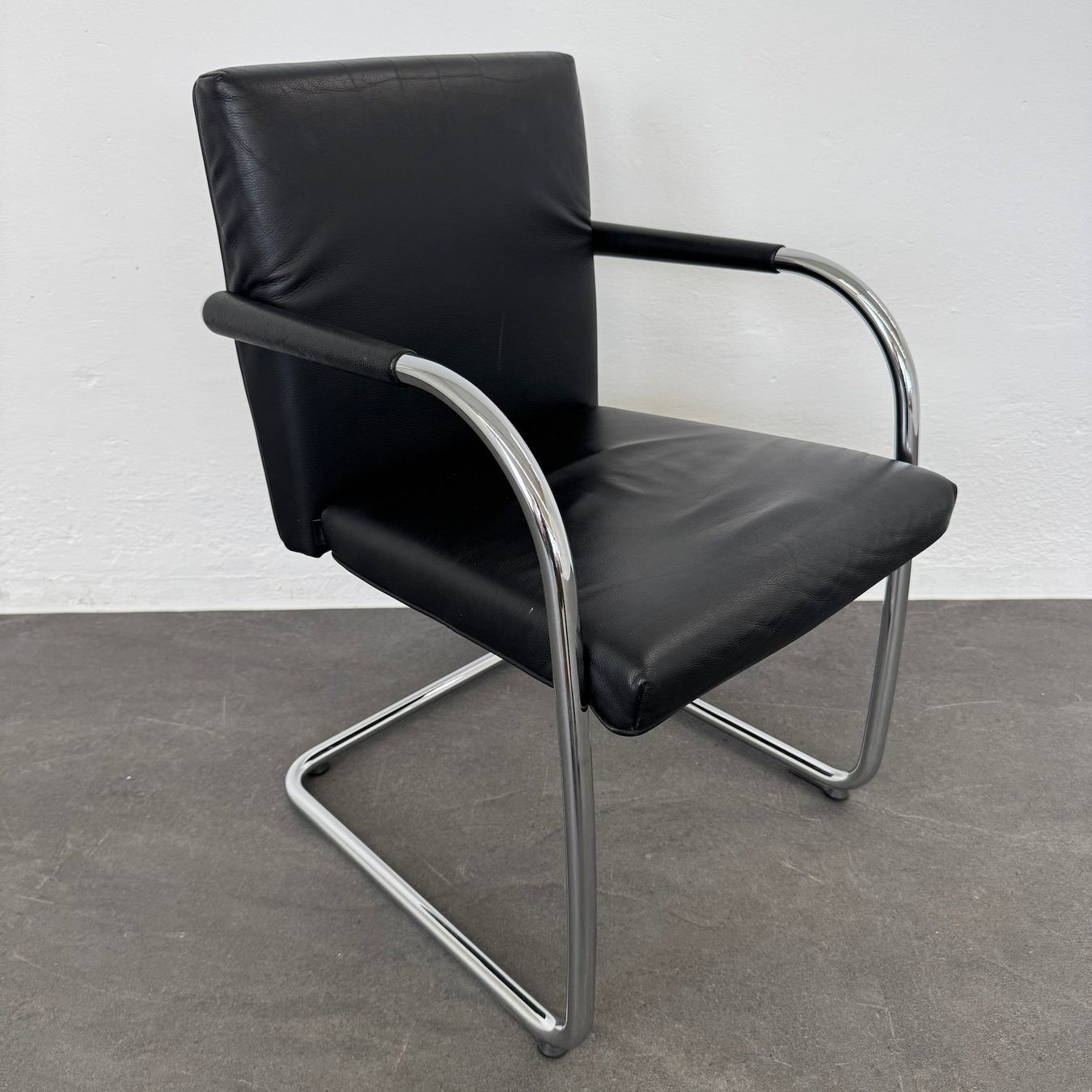 Vitra Sedie: Vitra Visasoft Freischwinger – Usato da Schönenwerd venduto da mcofficeshop 1