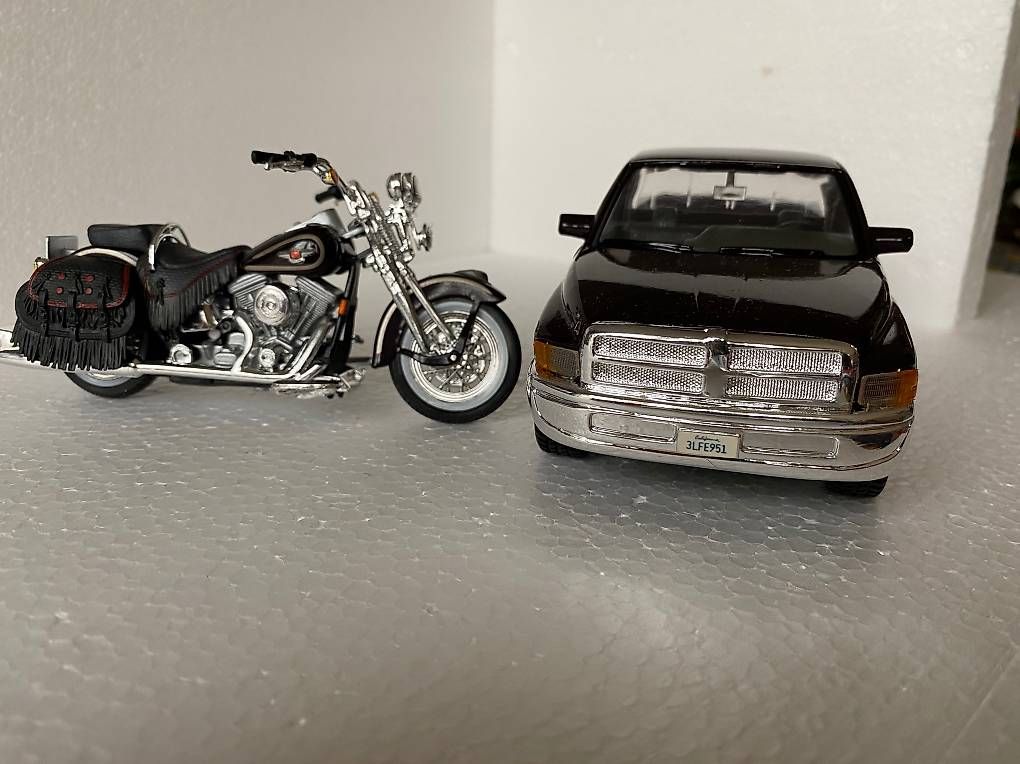 Modellautos: Dodge RAM  95th Anniversary  (3/4) – Gebraucht aus Berg TG von Electrolux23 3