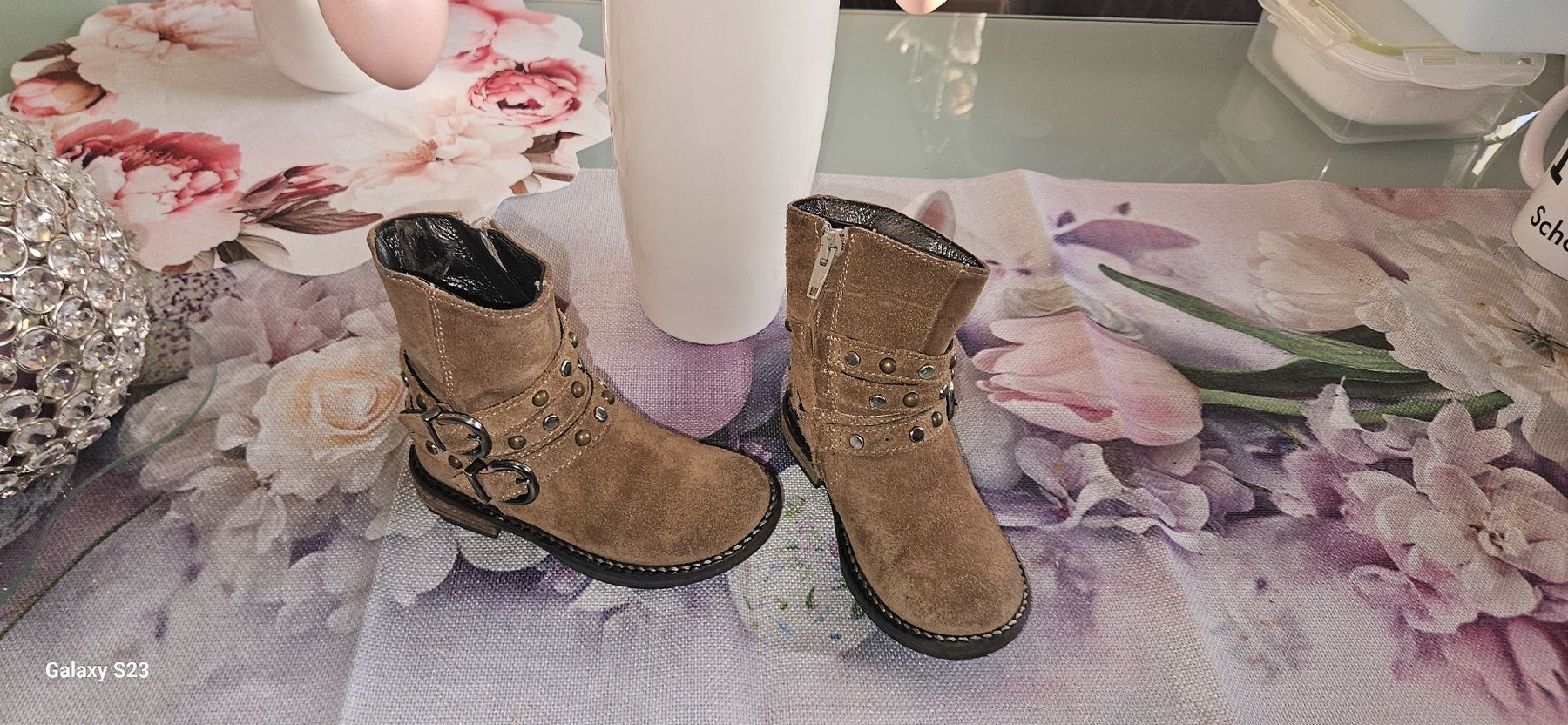 Schuhe für Mädchen: Suesse Mädchen Boots, Stiefeletten, Gr. 22, echt Leder – Gebraucht aus Seuzach von mar_8tfs 1