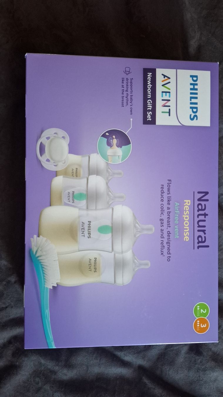 Avent Pasti del neonato: Babyflaschen Avent Set – Nuovo e nell'imballaggio originale da Bütschwil venduto da Natascha.25