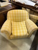 Impeccable French Country Upholstered Lounge Chair