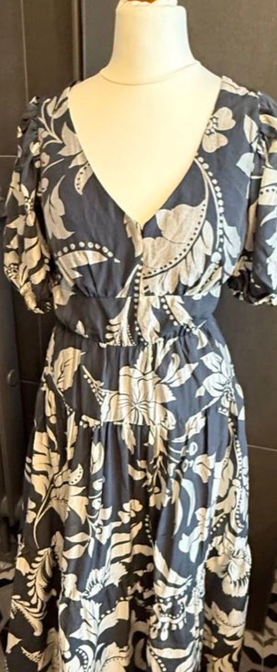 Other Stories Vestiti: Edles Kleid And Other Stories 34 – Nuovo (secondo la descrizione) da winterthur venduto da insegnantevolante