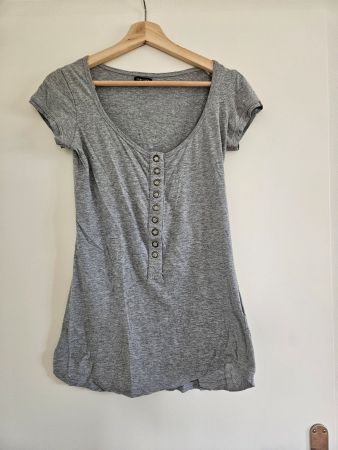 Graues T-Shirt Gr.XS (gross geschnitten)