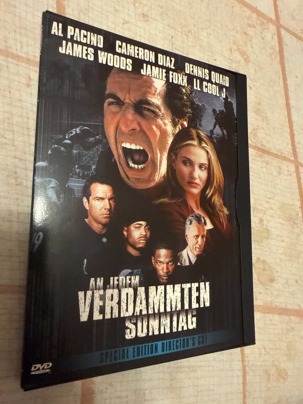 Tutti i DVDs: An jedem verdammten Sonntag – Usato da Schaffhausen venduto da D-MAC