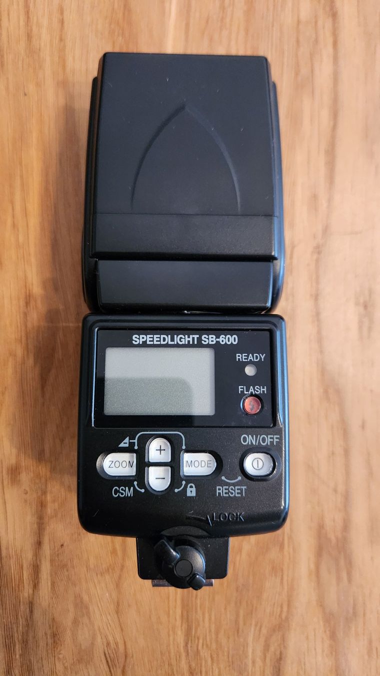 Nikon Blitze: Nikon Flash Speedlight SB-600 – Gebraucht aus Aigle von Mickael-b4 2
