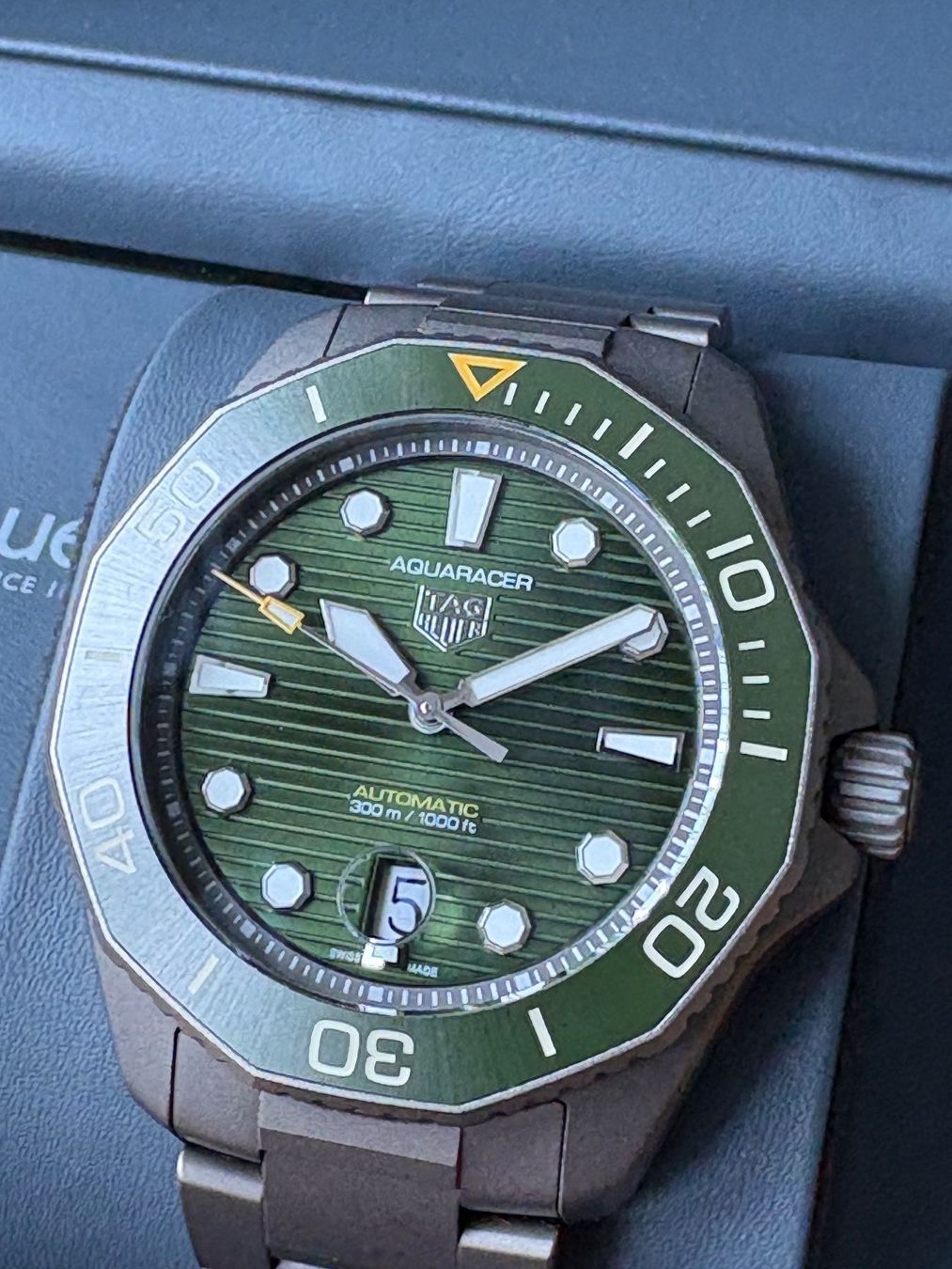 Tag Heuer Orologi: TAG Heuer Aquaracer Titanium Fullset – Usato da Birsfelden venduto da Mynos