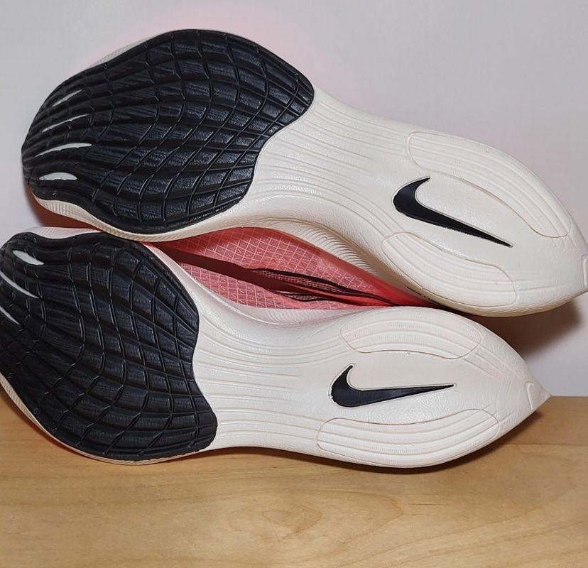 Scarpe da uomo: Nike ZoomX Vaporfly next% – Nuovo (secondo la descrizione) da Münsingen venduto da lyf_j8ng 1