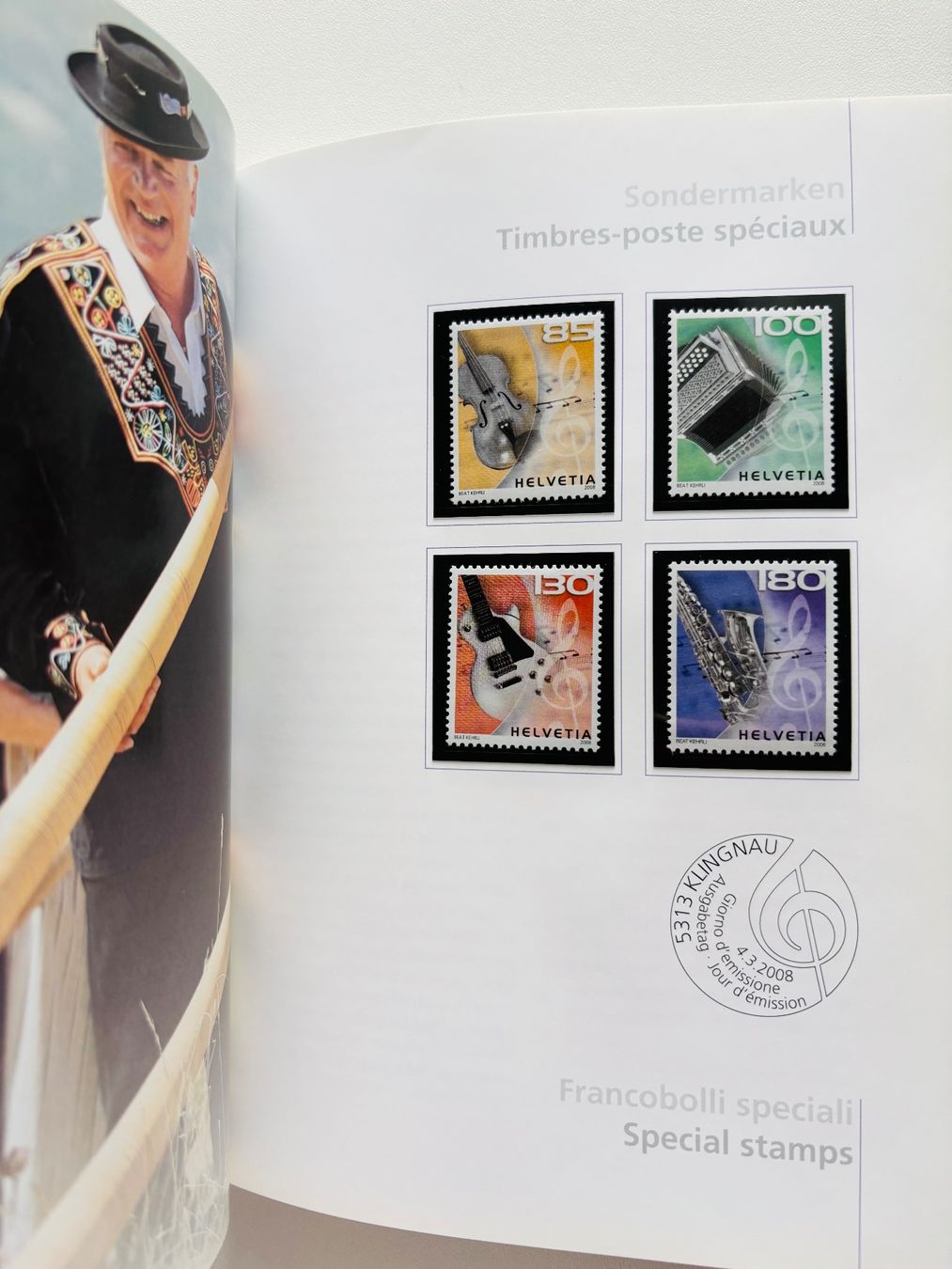 Alle Briefmarken: 2008 Jahrbuch Schweizer Briefmarken postfrisch ** Kat. 160.- – Neu und originalverpackt aus Müswangen von buyin 8
