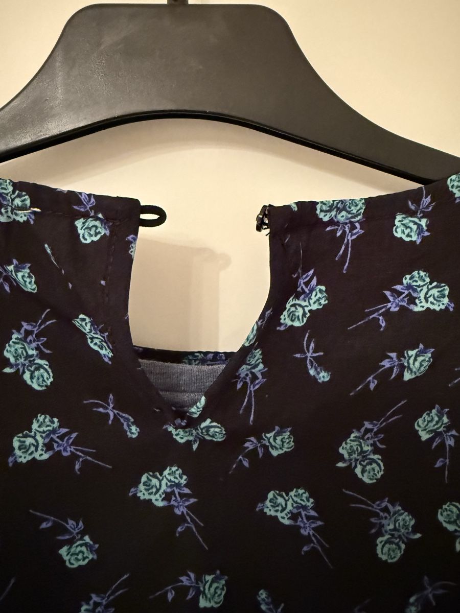 Vestiti: Kleid Schwarz Blumenmuster S – Usato da Altendorf venduto da Anjapple 3