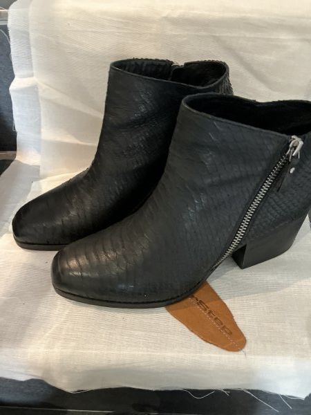 Vic Matié Scarpe da donna: Vic Matie, Stiefeletten, Grösse 38.5 – Usato da Märwil venduto da Yvonne034
