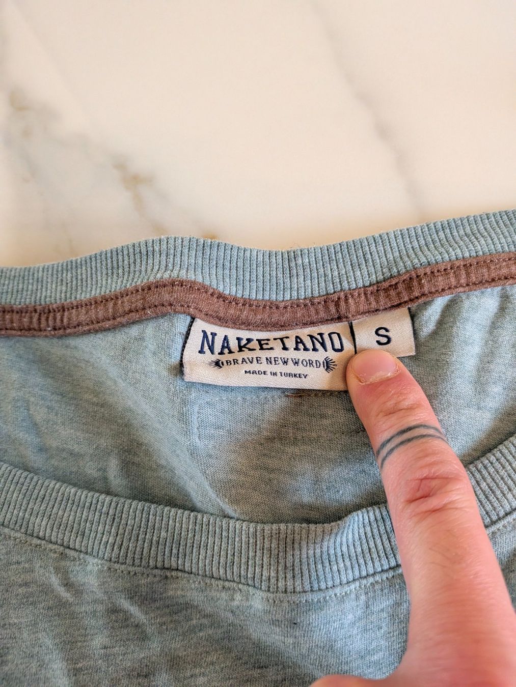 Naketano T-shirt: tee shirt Naketano – Usato da Genève venduto da Venellah 2