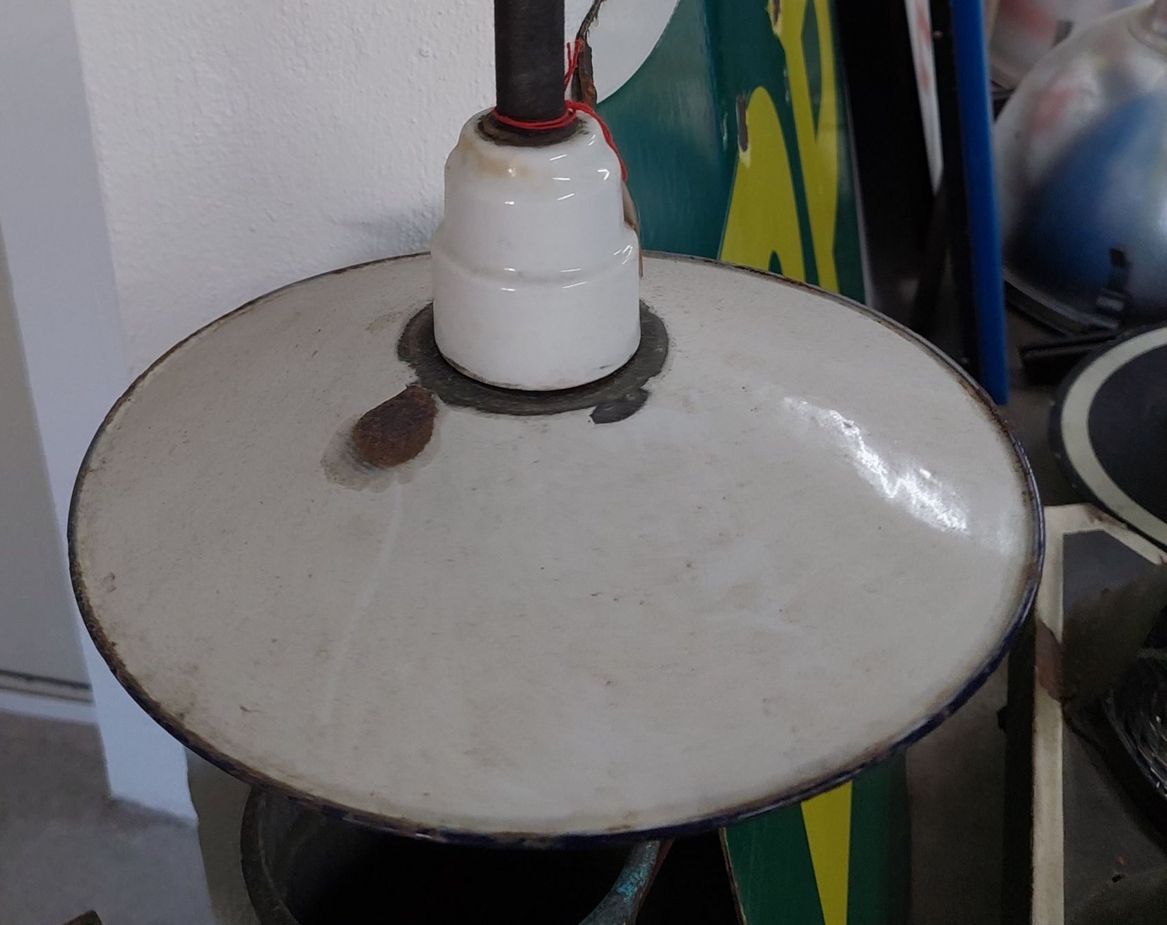 Lampade: Stalllampe lang Version – Difettoso da Siblingen venduto da rantiques 4