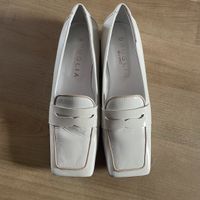 Brugulia Milano Lack Loafer Creme Weiss, Grösse 38.5