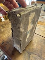 1761 antikes Buch aus Räumung