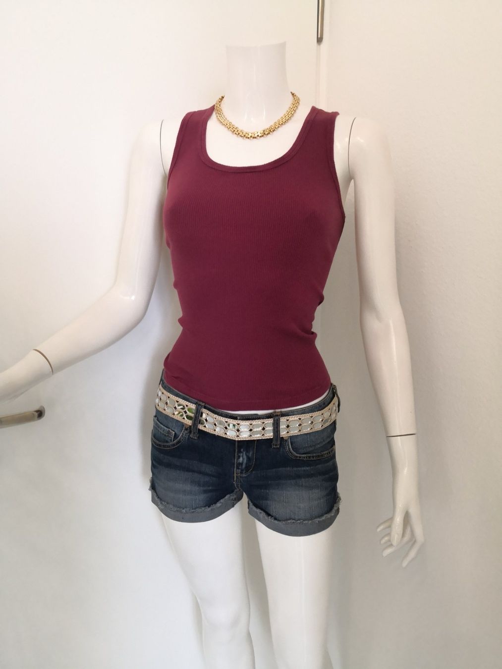 Mango Top: 🤩MANGO TOP BORDEAUX GERILLT – Usato da Olten venduto da Naja-Twins-Twins 2