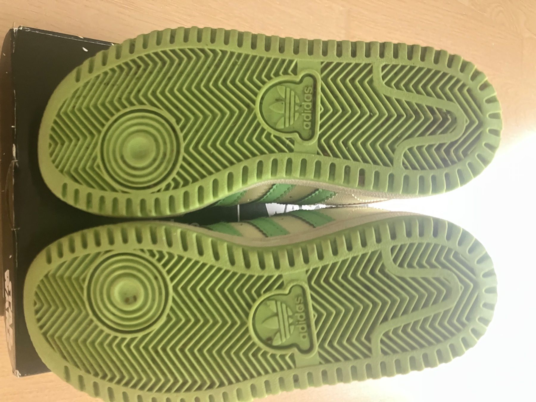 Adidas Scarpe per ragazzi: Baskettes "Star Wars - Mandolorian" - Adidas / Taille : 29 – Usato da Genève venduto da SamZu 6