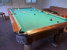 Eastbury Billard Table