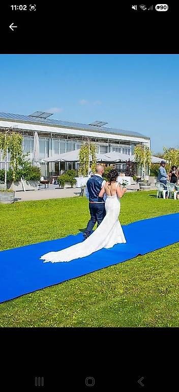 Vestiti: Designer Hochzeitskleid mit spezieller Schleppe – Usato da Buchs ZH venduto da ste_mjc9