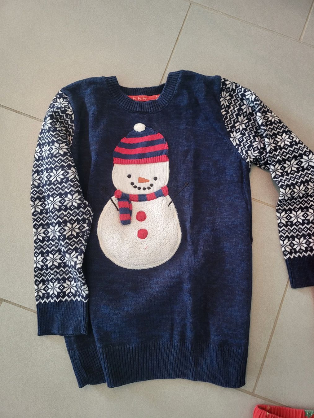 Kleiderpakete & -sets: Kleiderpaket Winter Pyjama und Pulli gr. 122 128 – Gebraucht aus Boswil von i12i 2