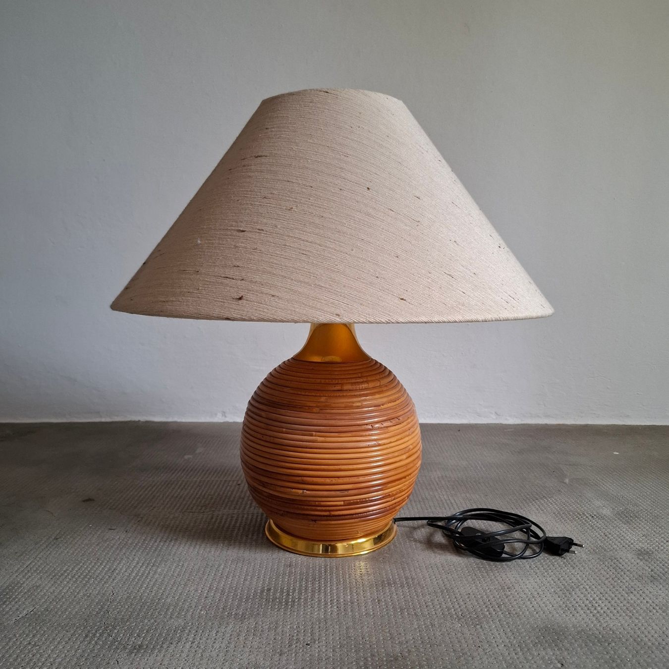 Lampade: Lampe de table rotin vintage retro – Usato da Neuchâtel venduto da Rochawood