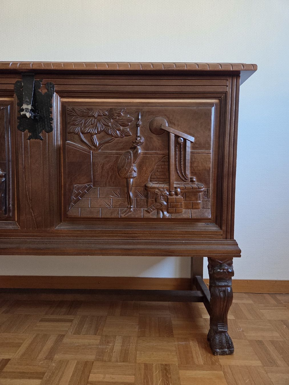 Truhen: Coffre Don Quichotte – Gebraucht aus Mont-sur-Rolle von Jolie_brocante 1