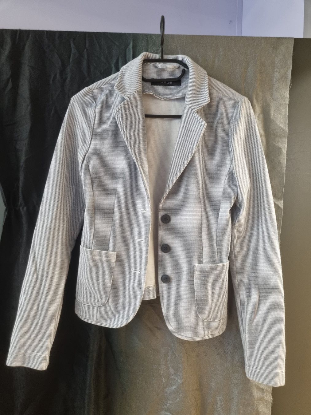 Opus Jacken: Opus Jacke (Blazer) Grösse 34 – Gebraucht aus Schönenwerd von Chez_Mimi