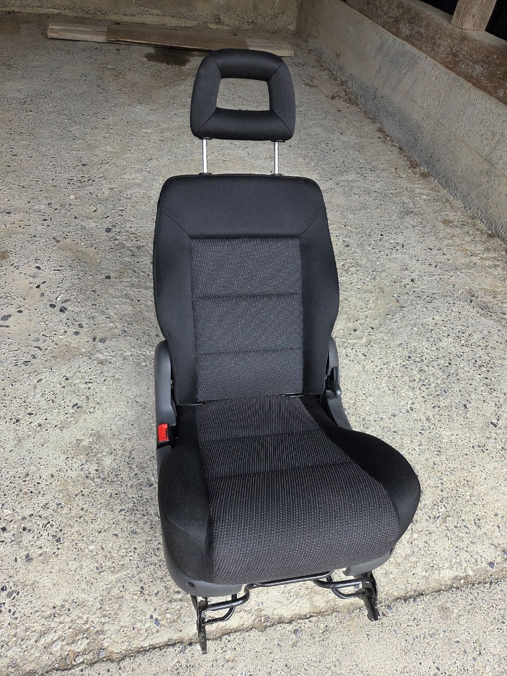 Seat Tutti pezzi di ricambio auto: Autositz zu Seat Alhambra/VW Sharan – Usato da Reitnau venduto da Bluepower98 2