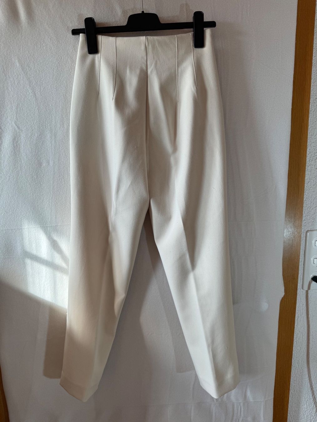 Stradivarius Pantalons: Cremefarbene Hose von Stradivarius Gr. 36 – D'occasion à Grosswangen par SALE_SALE_SALE 5