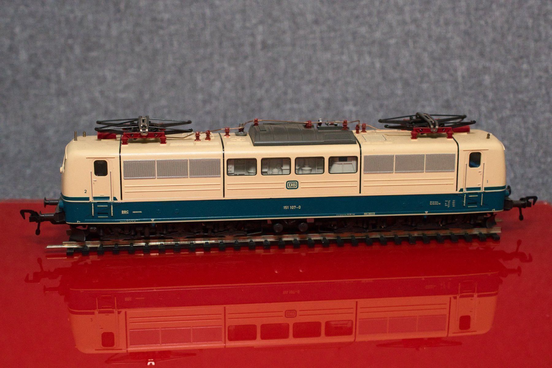 Modellini di ferrovie: ROCO Elektrolok BR151 - H0 - DC-Analog – Usato da Obernau venduto da pilatus-rconline