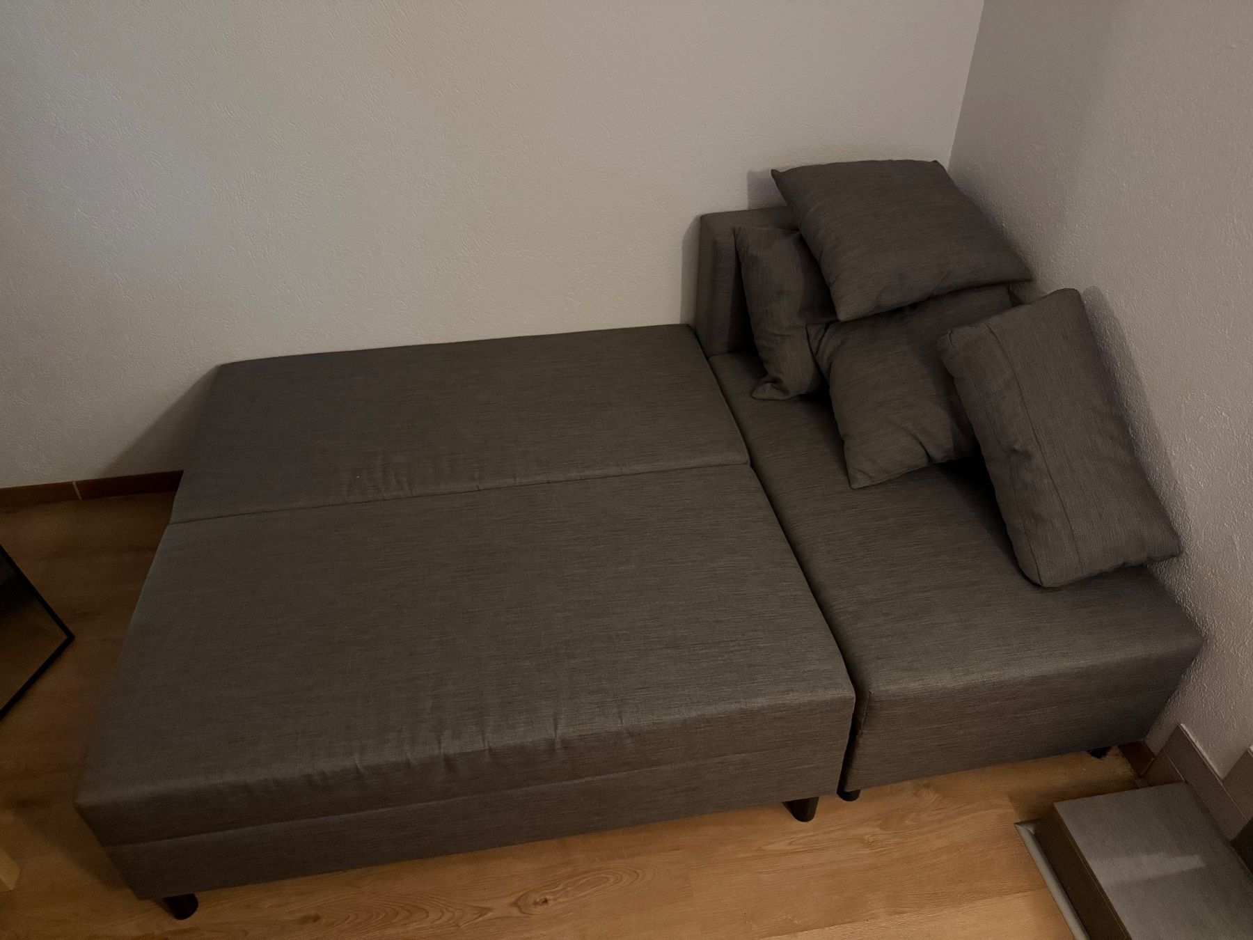 Ikea Sofas: IKEA Angsta Bettsofa mit Stauraum – D'occasion à Domat/Ems par clixy 1