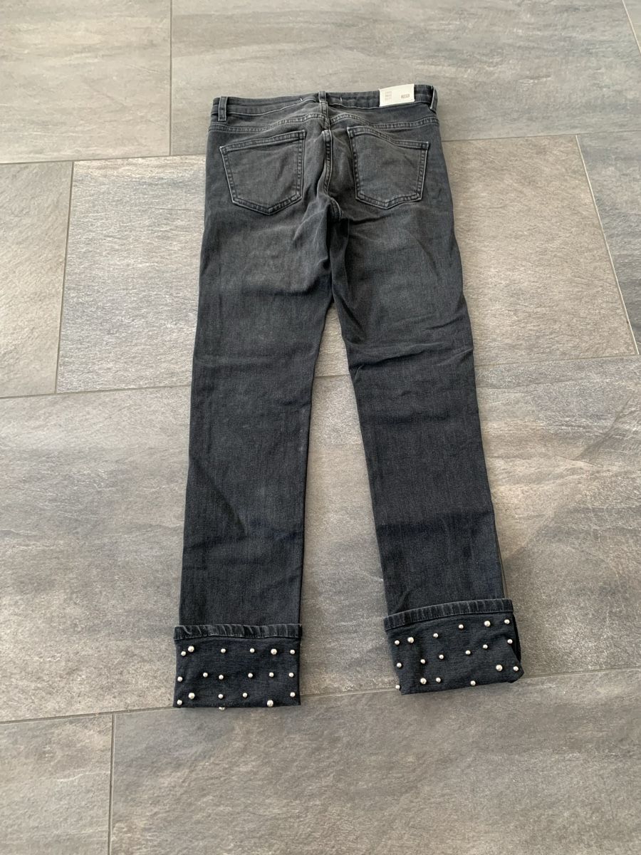 Zara Jeans: Zara Basic Jeans Gr. 36 mit Perlen ab Fr. 10.- – Usato da Wängi venduto da JALE04 2