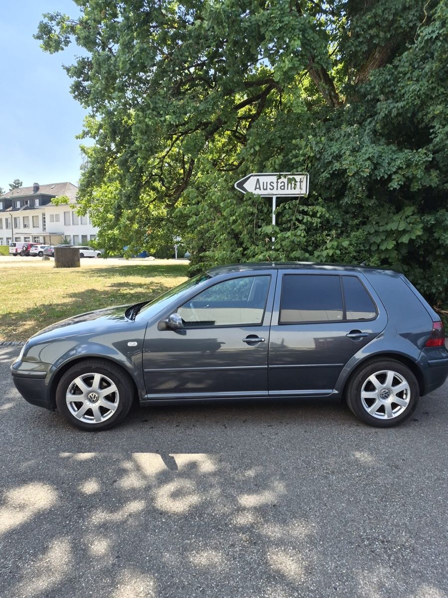 VW Automobili: VW Golf  – Usato da Aarwangen venduto da wga_of 1