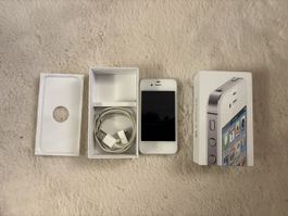 Apple iPhone 4S