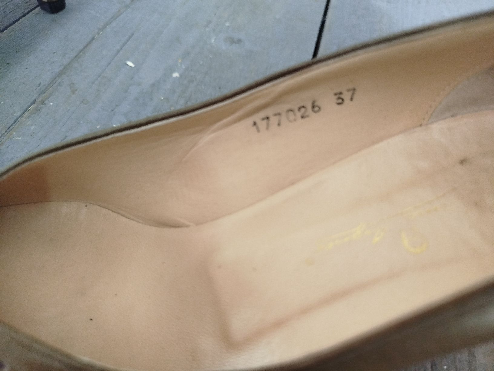 Scarpe da donna: Aigner Echt Leder Pumps Gr. 37 - – Usato da Glashütten venduto da lightmoon 3