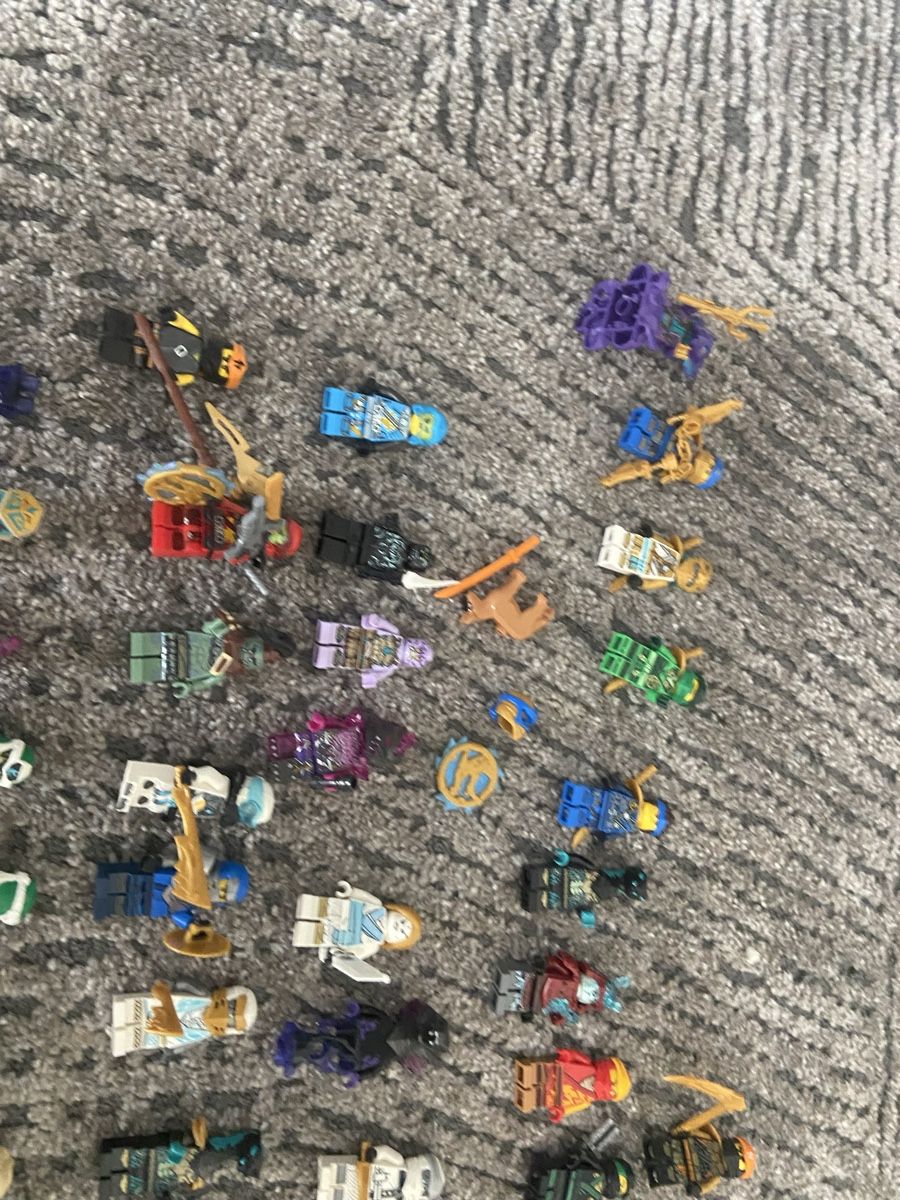 Lego Statuette: Riesige lego Figuren Samlung Einzelverkauf möglich – Usato da Unterentfelden venduto da MelG1 4