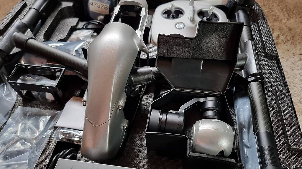 DJI Modellismo RC: Drohne in Koffer – Usato da Unterengstringen venduto da Baldyman