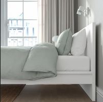 Bettgestell IKEA Malm (Hoch) 180x200 cm weiss & Lattenrosten