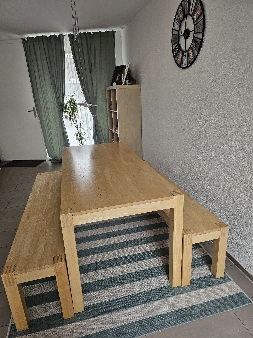 Ikea Tavoli: Ikea Nordby Dining table + benches – Usato da Kloten venduto da amy_m8r5 1