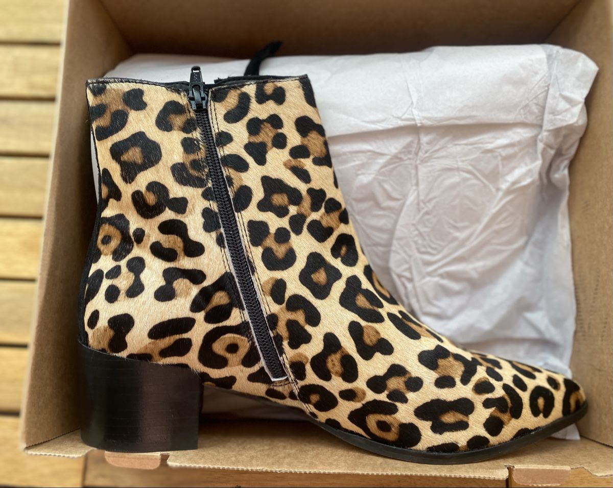 Scarpe per cavalli: Leopard Print Ankle Boots, Size 9 UK EU, New – Nuovo e nell'imballaggio originale da Safenwil venduto da rgs_tg62 1