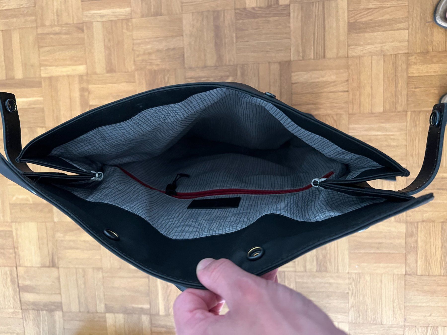 Zaini: Rucksack schwarz von aunts & uncles – Usato da Zürich venduto da dm89 1