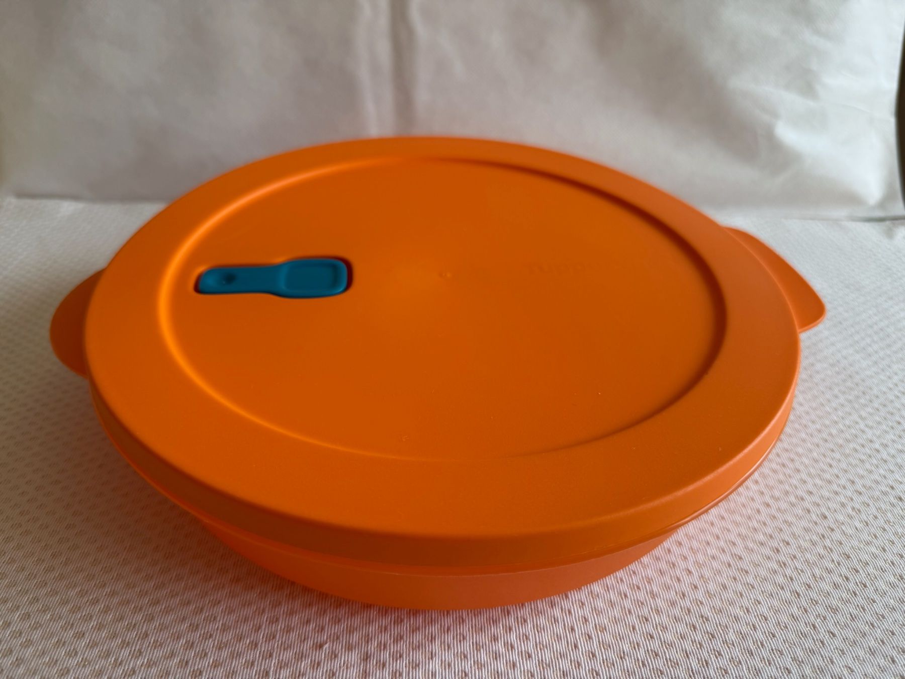 Tupperware Behälter & Ähnliches: Tupperware - récipient plat – Gebraucht aus Sion von accroshoes