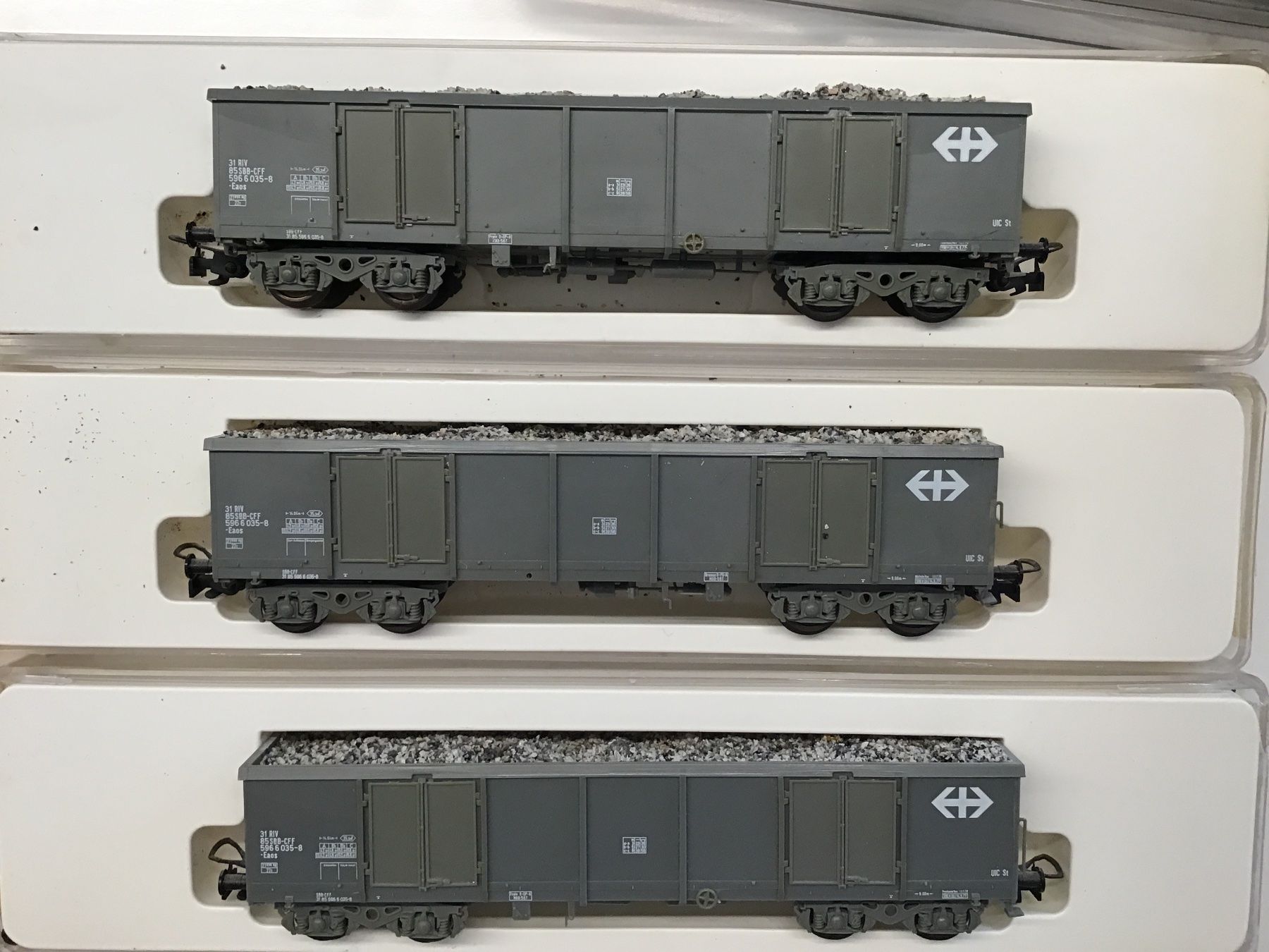 Liliput Modellini di ferrovie: Drei Liliput Modellbahn Güterwagen SBB WECHSELSTROM – Usato da Männedorf venduto da Modelle-aller-Art