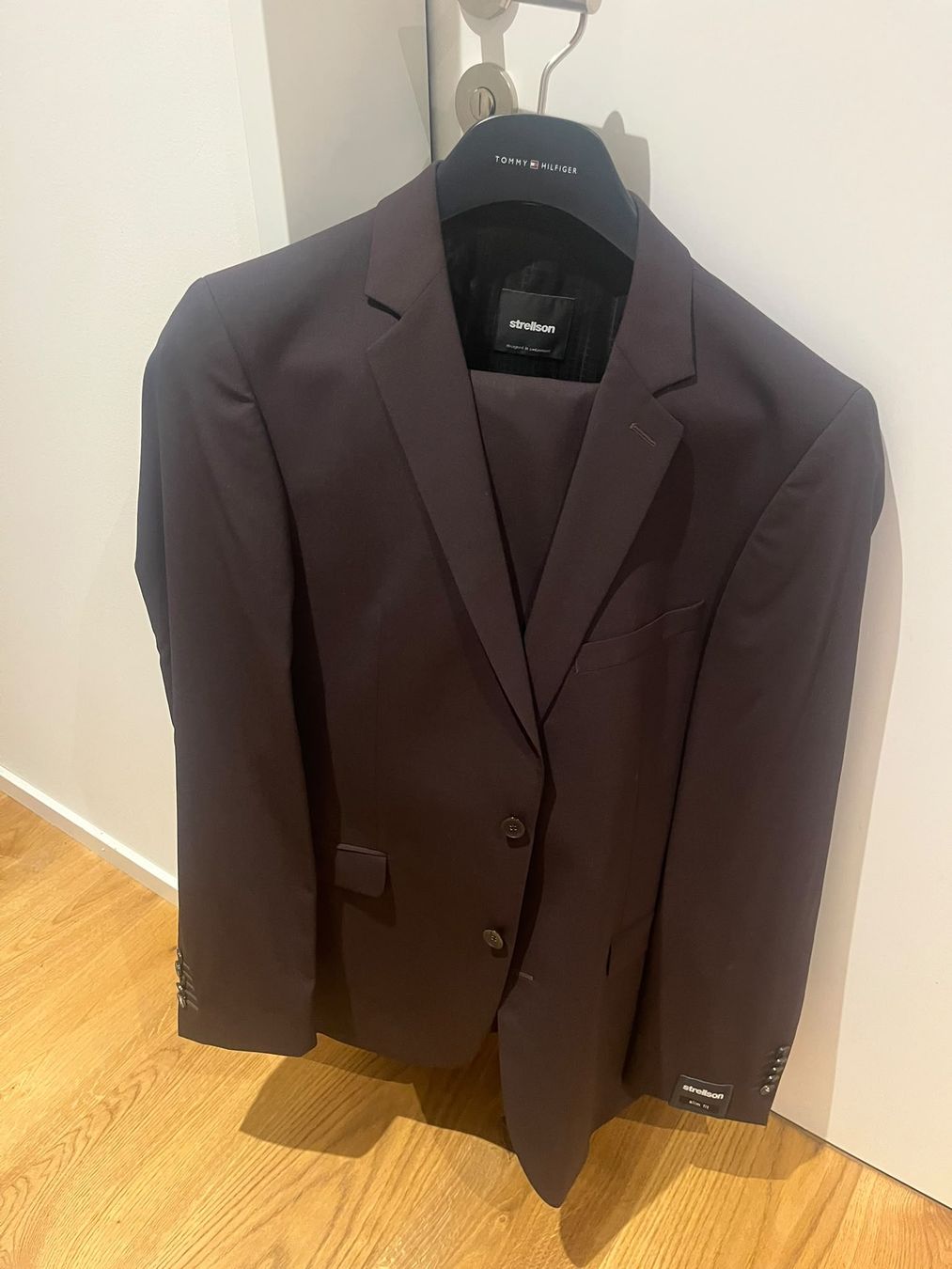 Strellson Anzüge, Sport- & Funktionsanzüge: Anzug Strellson Slim fit 52 – Neu (gemäss Beschreibung) aus Bottighofen von Eastra