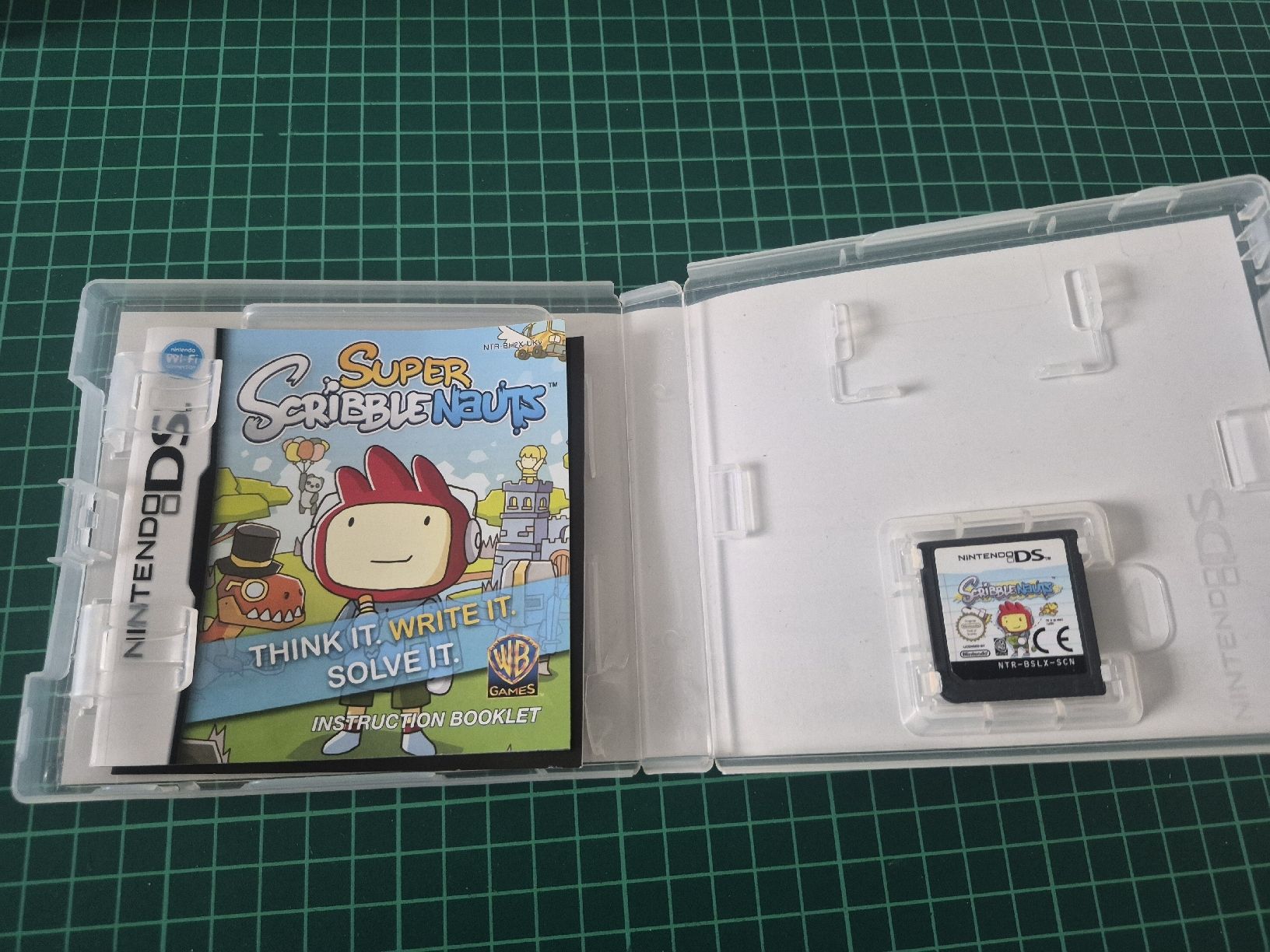 Nintendo Giochi: Super Scribblenauts Nintendo DS Game - Winter Fun! – Usato da Meyrin venduto da Retro-GZ 1